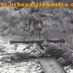 Katanga 62 - Le Colonel - essai de lance roquette Katanga 62 - Le Colonel - essai de lance roquette