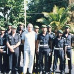 Comores 78 - Fin du peloton des eleves sous-officiers - apres la remise des diplomes Comores 78 - Fin du peloton des eleves sous-officiers - apres la remise des diplomes
