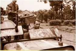 Photo43 - Départ de la colonne de ravitaillement sur Aketi